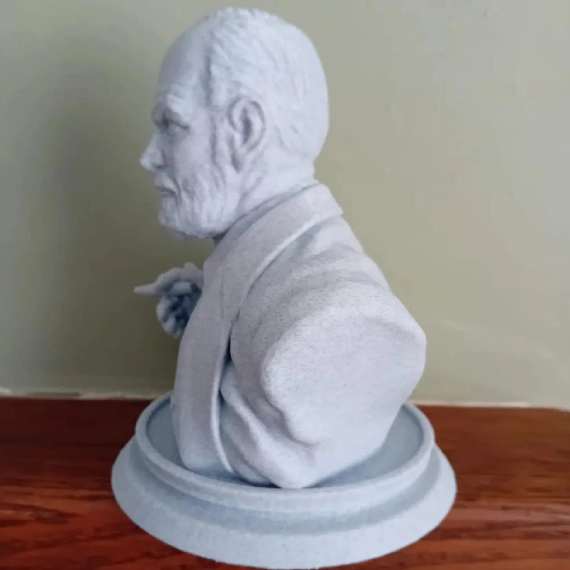 Sigmund Freud Bust Decor – Unique Desk Toy & Gift for Book Lovers - CraftyLabz
