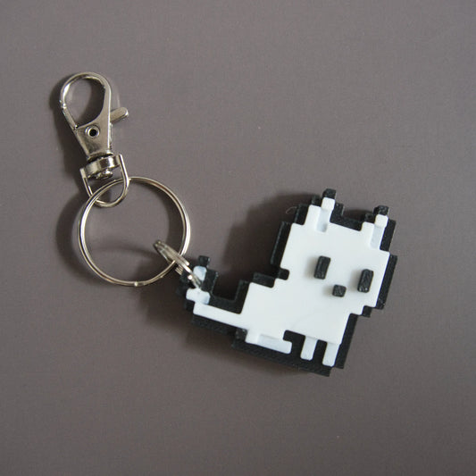 Cat 8-Bit Pixel Keychain | Retro Gift | Eco UK - CraftyLabz